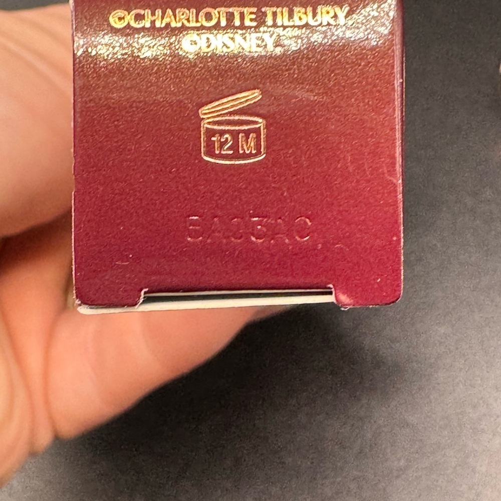 NWT FULL SIZE Charlotte Tilbury Beauty Wand Highlighter Limited Edition - Picture 7 of 8